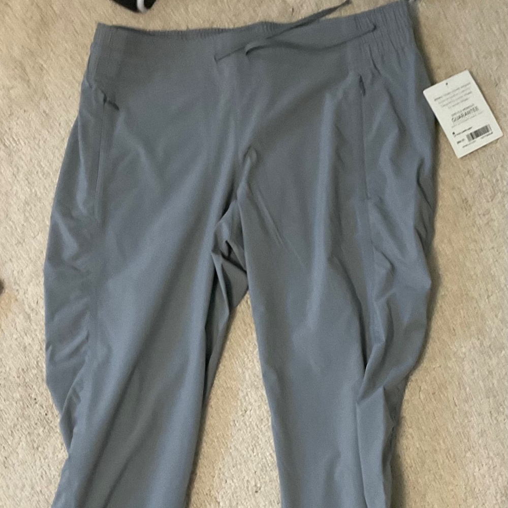 Athleta La Viva Capri cegy